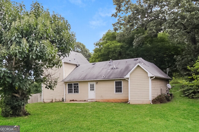 Building Photo - 55 Jennifer Ln