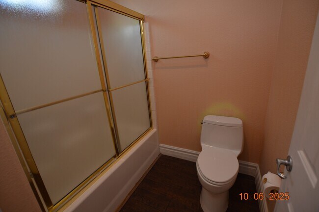 Building Photo - 638 Harvester Course Dr