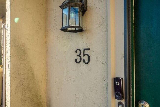 Building Photo - Maumelle Townhouse