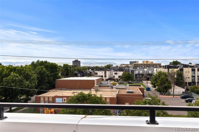 Building Photo - 1608 Irving St