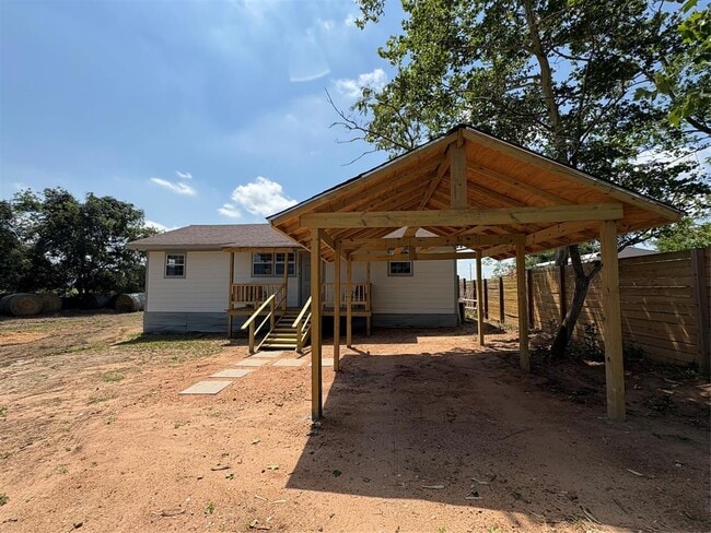 Building Photo - 127 Clearview Dr