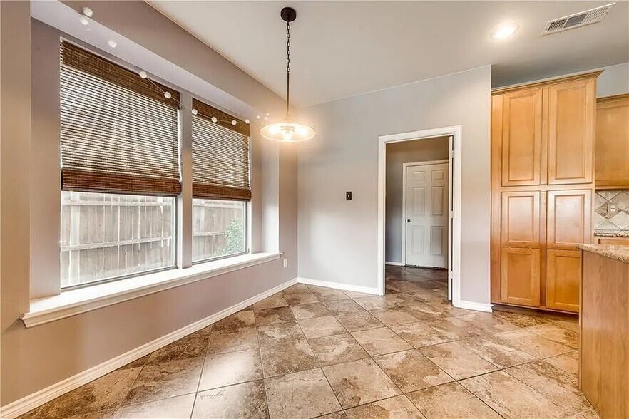 Building Photo - 12501 Lizzie Pl