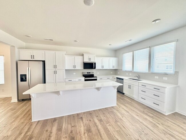 Building Photo - New 3 br 2.5 ba home in Kensington community China Grove