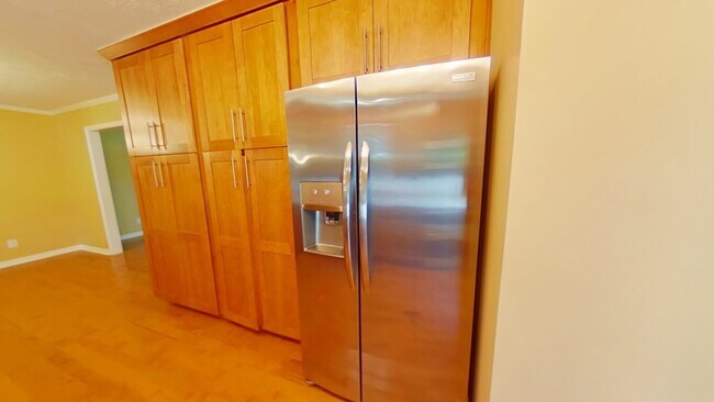 Building Photo - 3314 Jura Dr