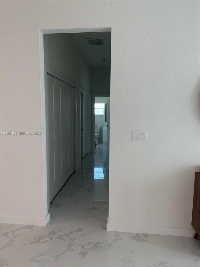 Building Photo - 63 Coxswain Cir