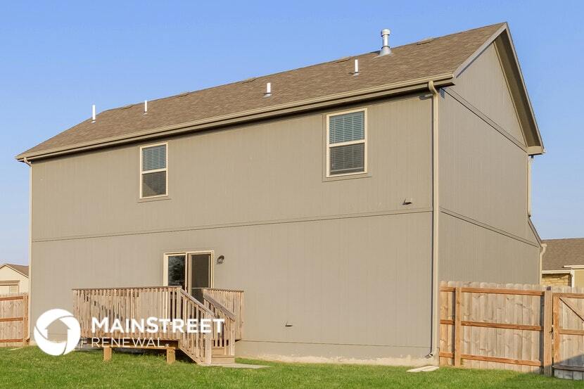 Building Photo - 535 S Poplar St