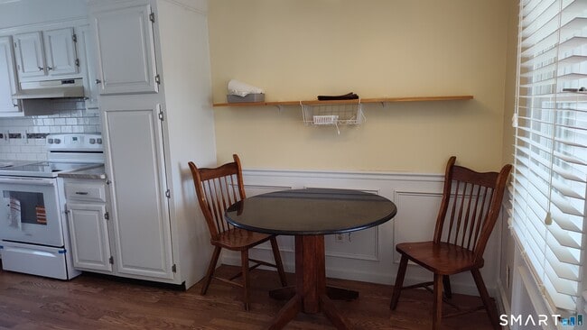 Building Photo - 15 Bon Air Ave