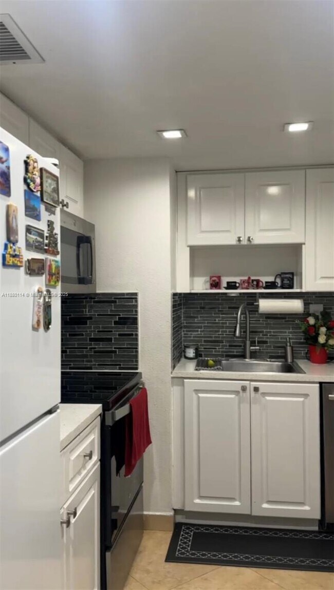 Primary Photo - 5400 SW 77th Ct