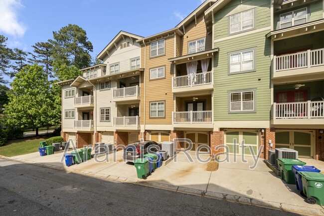 Building Photo - 2110 Gorman Grove
