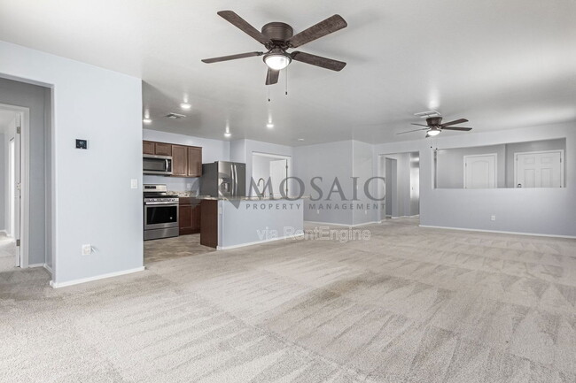 Building Photo - 1517 E Saint Catherine Ave