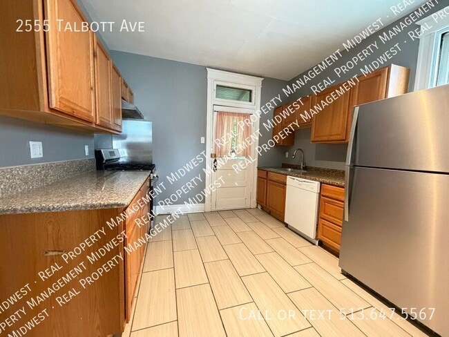Building Photo - 2555 Talbott Ave