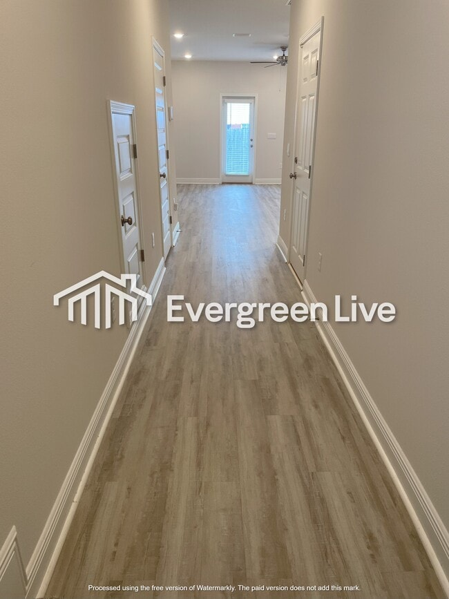 Building Photo - 9881 McLuvin Rd