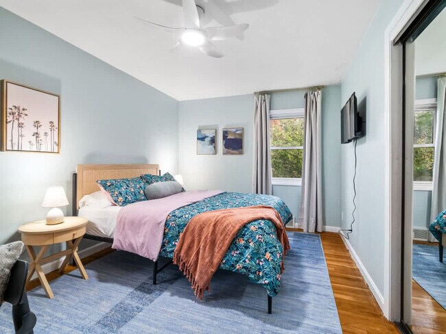 Building Photo - 386 Walworth Ave