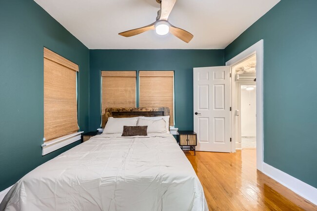 Building Photo - 225 S Oak Cliff Blvd