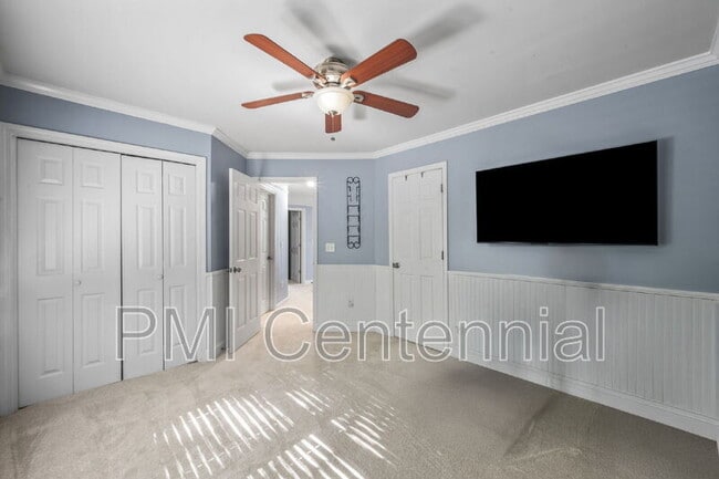 Building Photo - 2506 Retreat Dr NE