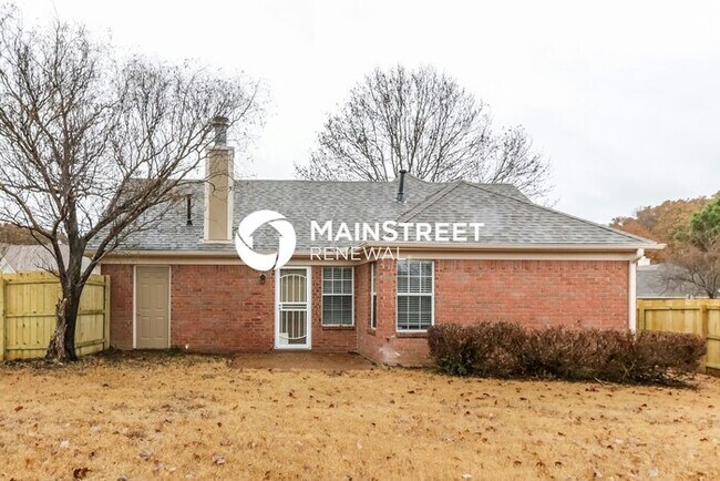 Building Photo - 3 Bedroom Pet-Friendly Home in Memphis, TN with Main Street Renewal