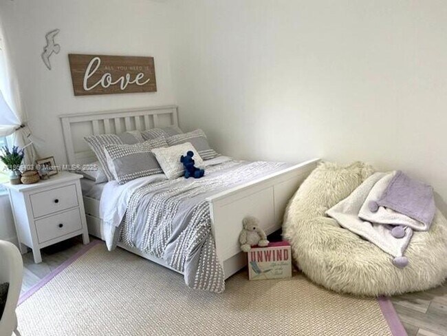 Building Photo - 17888 SW 14th St