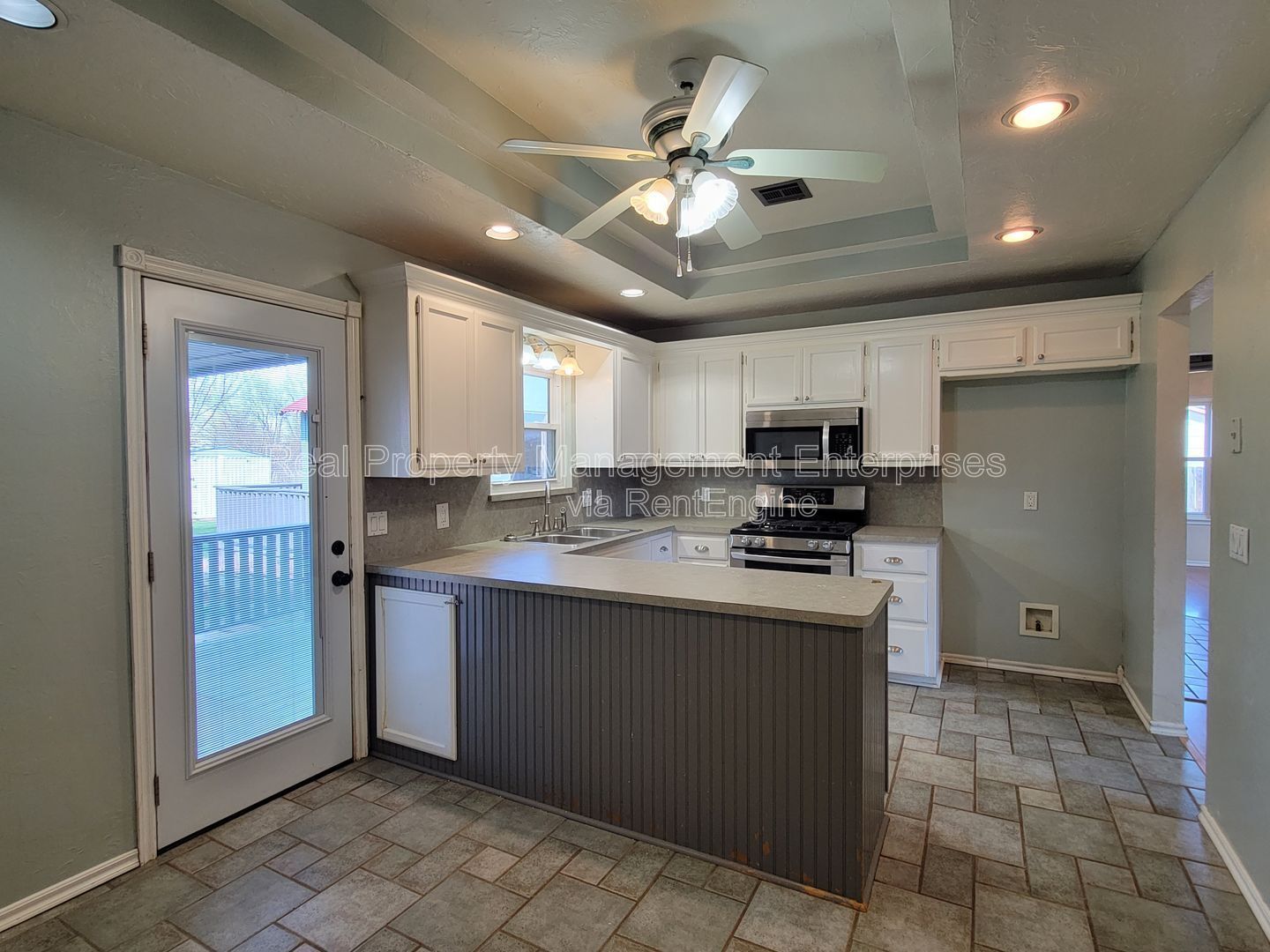 Building Photo - 4205 SE 47th St