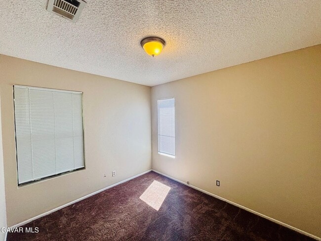 Building Photo - 43242 Cottage Ln