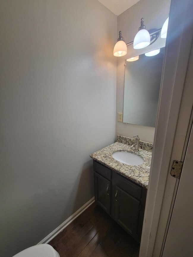 Building Photo - 577 El Paseo Pl