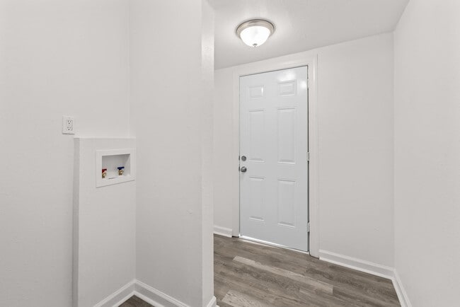 Building Photo - 829 51st St W