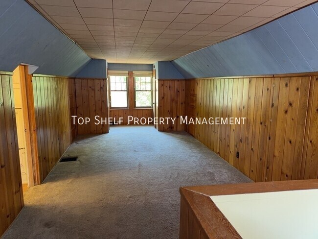 Building Photo - 3215 44th St