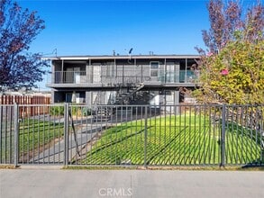 Building Photo - 38423 10th Pl E