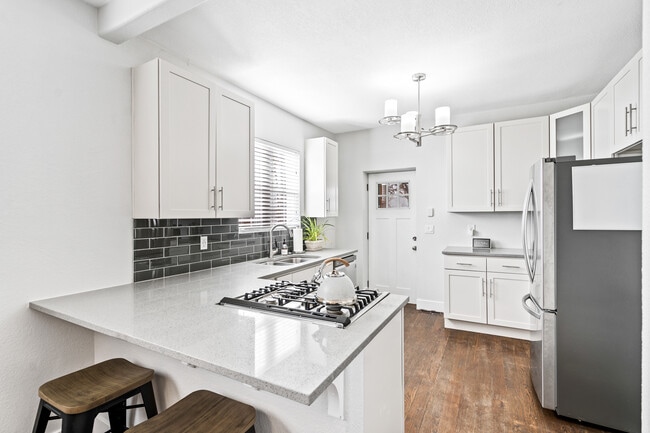 Building Photo - 4411 Logan St