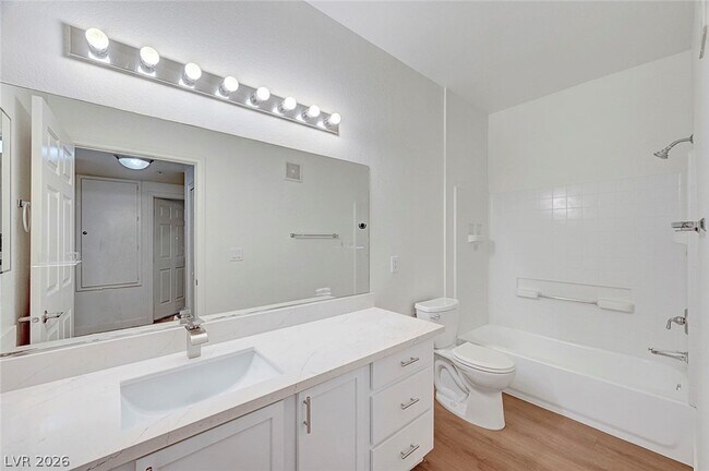 Building Photo - 2291 W Horizon Ridge Pkwy