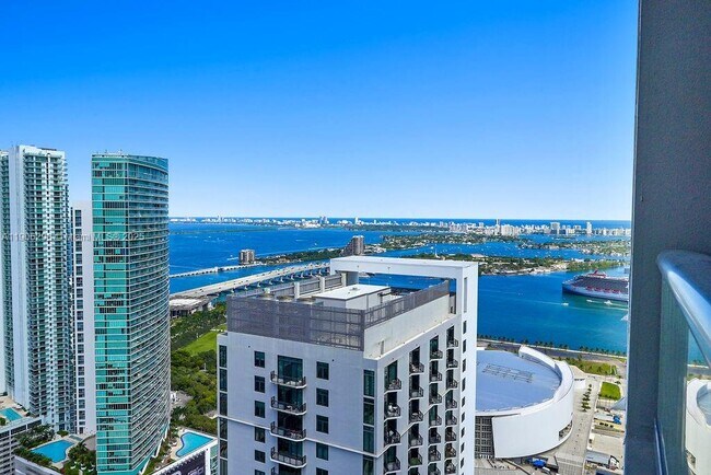 Building Photo - 159 NE 6th St