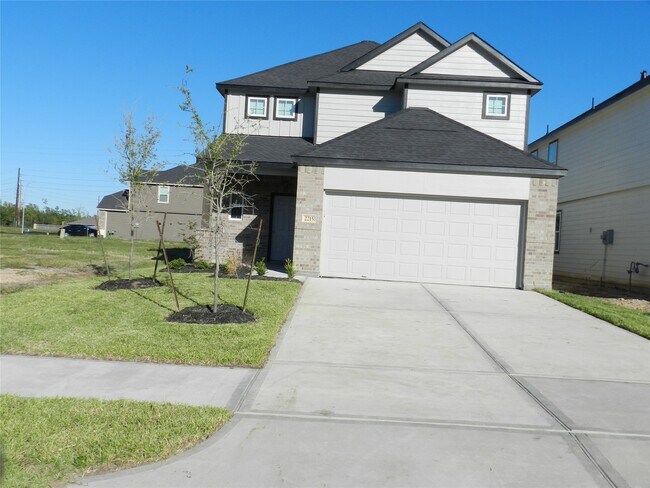 Primary Photo - 2215 Emerald Diamond Ct