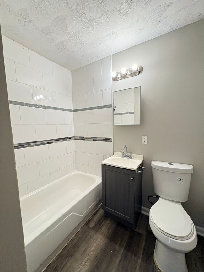 Building Photo - Experience Luxury Living at Bellagio Living I: Modern Apartments in Lawrence, Indiana