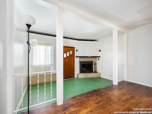 Building Photo - 932 Toepperwein Rd
