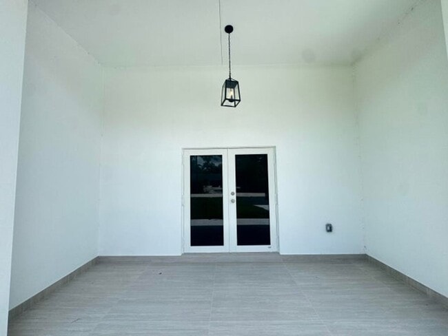 Building Photo - 13177 47th Ct N