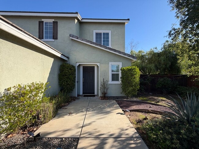 Building Photo - 37836 Divot Dr