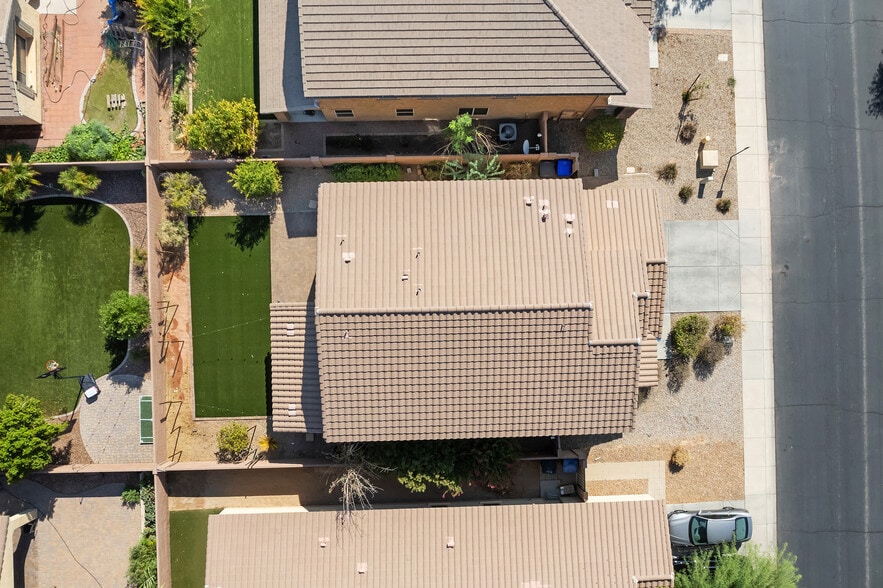 Building Photo - 906 E Del Rio St