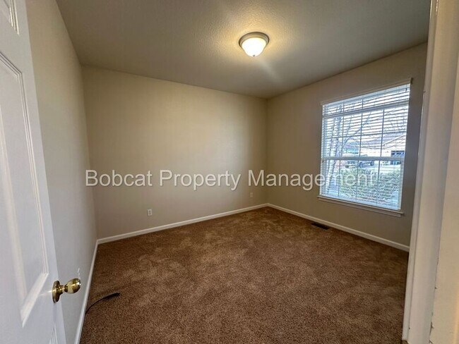 Building Photo - 1371 Chichester Dr