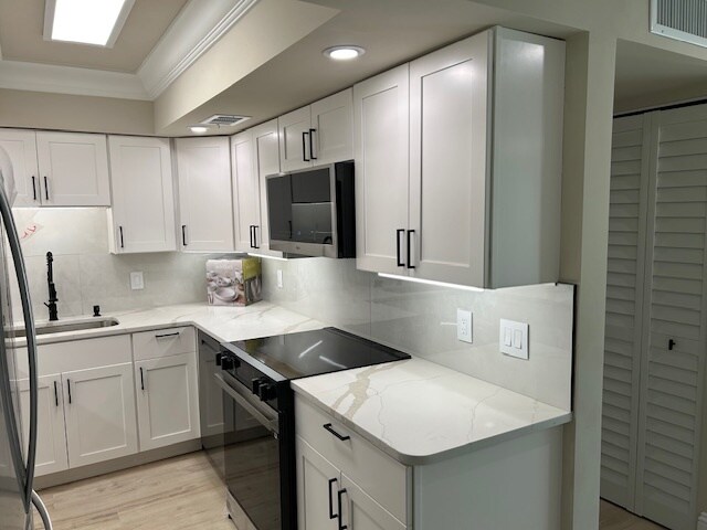 Building Photo - 21280 Brinson Ave