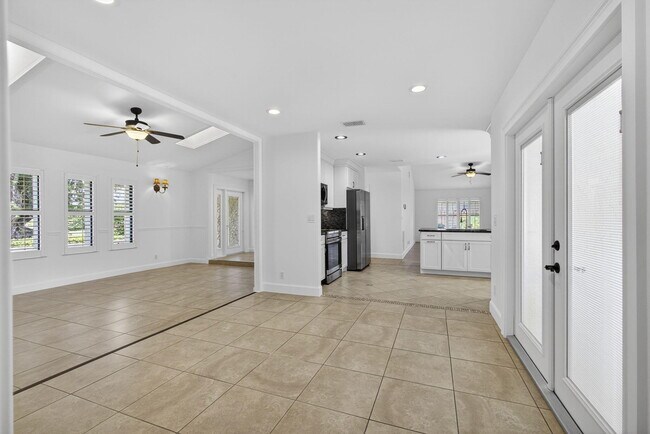 Building Photo - 1776 The 12th Fairway