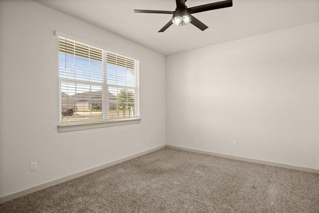 Building Photo - 227 Lavaca River Ln