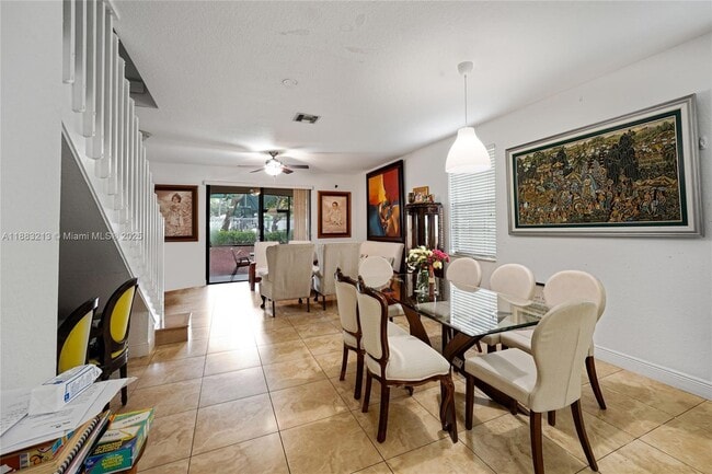 Building Photo - 4101 Forest Dr