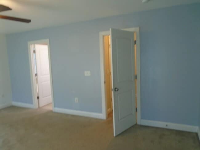 Building Photo - Stunning 5-Bedroom, 3.5-Bath Home with Bon...
