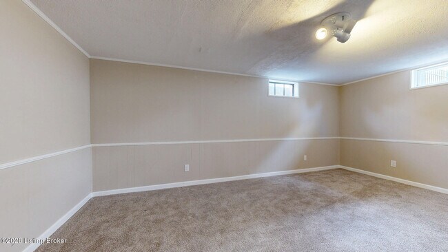 Building Photo - 203 Don Allen Rd