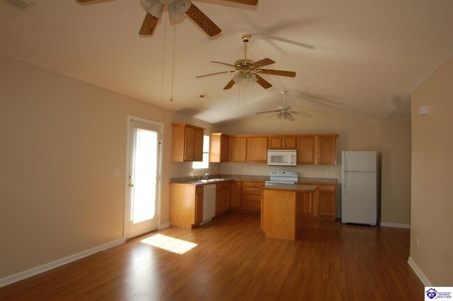 Building Photo - 105 N Osprey Ct