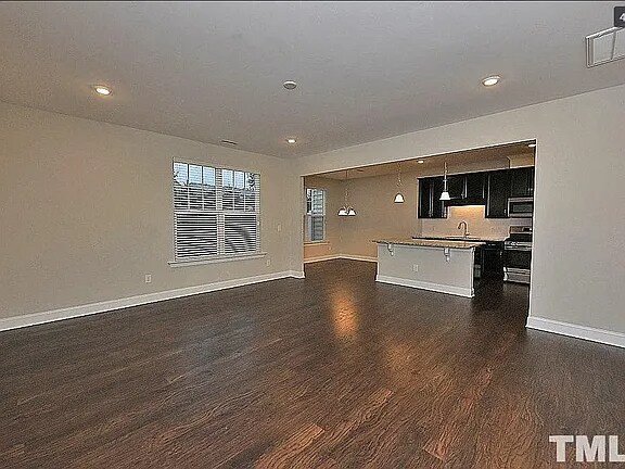 Building Photo - 207 Acorn Hollow Pl