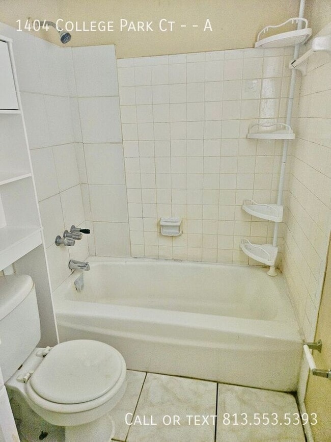 Building Photo - 1404 College Park Ct