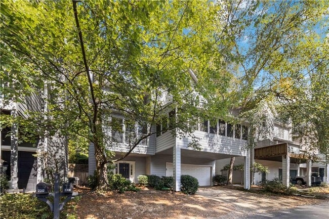 Building Photo - 2308 Defoors Ferry Rd NW