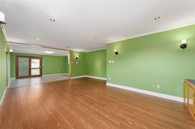 Building Photo - 13222 Agarita Ln