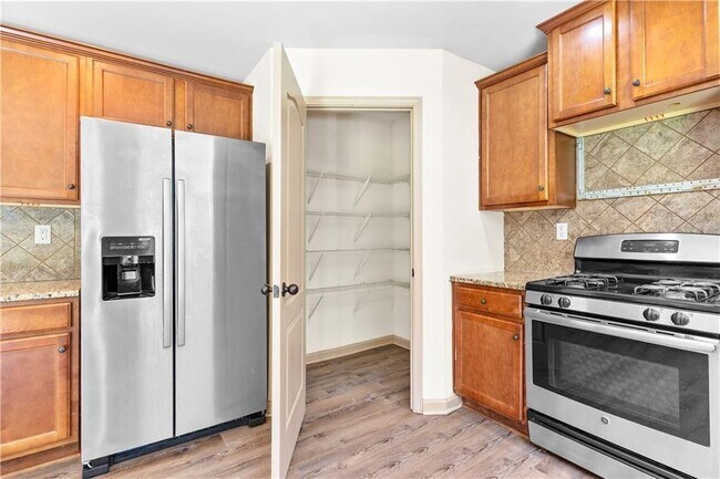 Building Photo - 1492 Station Ridge Ct SE