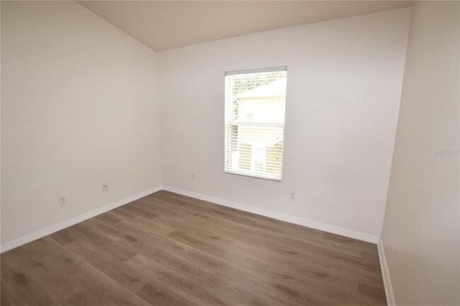 Building Photo - 15349 Oak Apple Ct